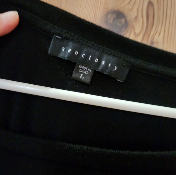 Black, open flowy sleeves - Picture 2 of 2